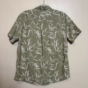 Eddie Bauer Men’s Shirt Short Sleeve Button Up Cotton Polyester Green Size Large